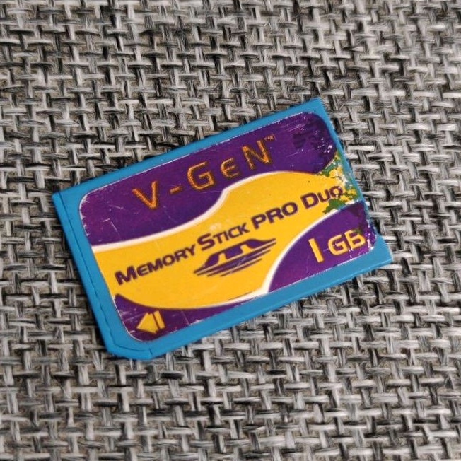 V-Gen Memory Stick Pro Duo 1GB Original Memori Card PSP Kamera
