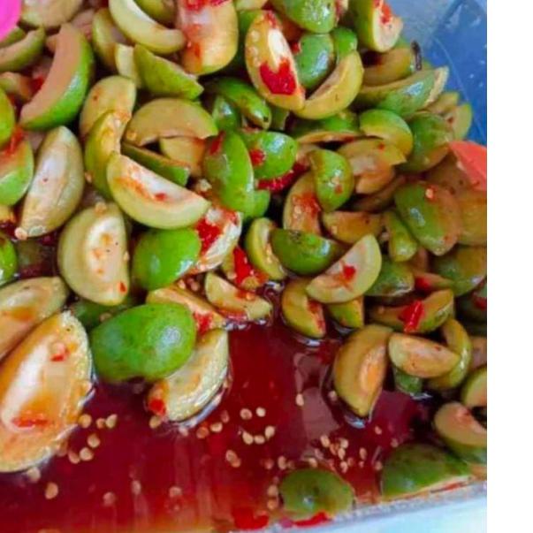 

[CODE WP16] Buah Ramania / Buah Gandaria Segar Khas Banjar Berat 250 Grm [NS1]