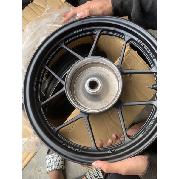 VELG VARIO 150 led old DEPAN BELAKANG