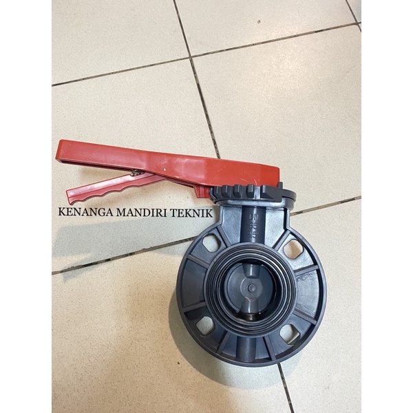 Butterfly valve u pvc 6 inch