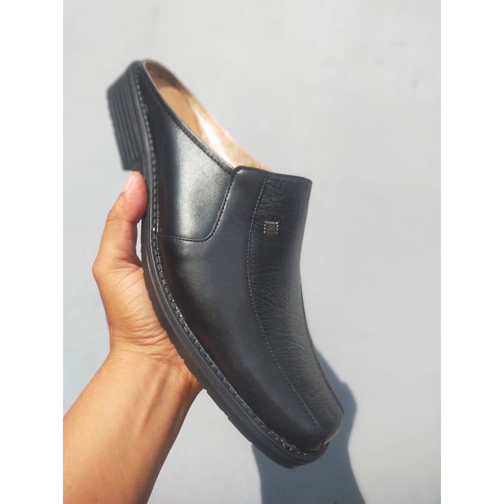 sandal slop bustong jumbo kulit pria nyaman / sepatu sendal devano slop pria kulit asli