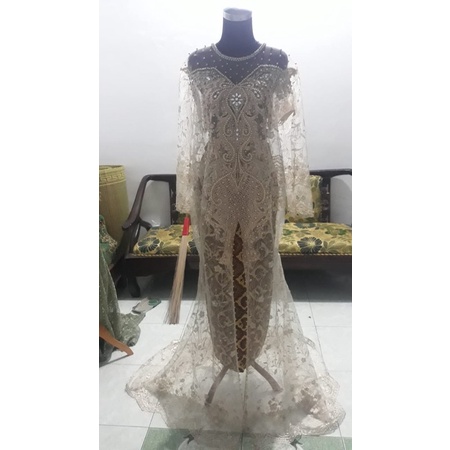 Kebaya Tile Mutiara