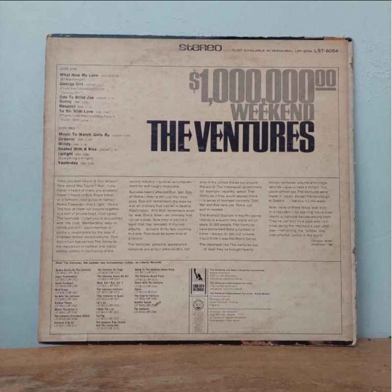 Vinyl Piringan Hitam 12 inch Weekend The Ventures