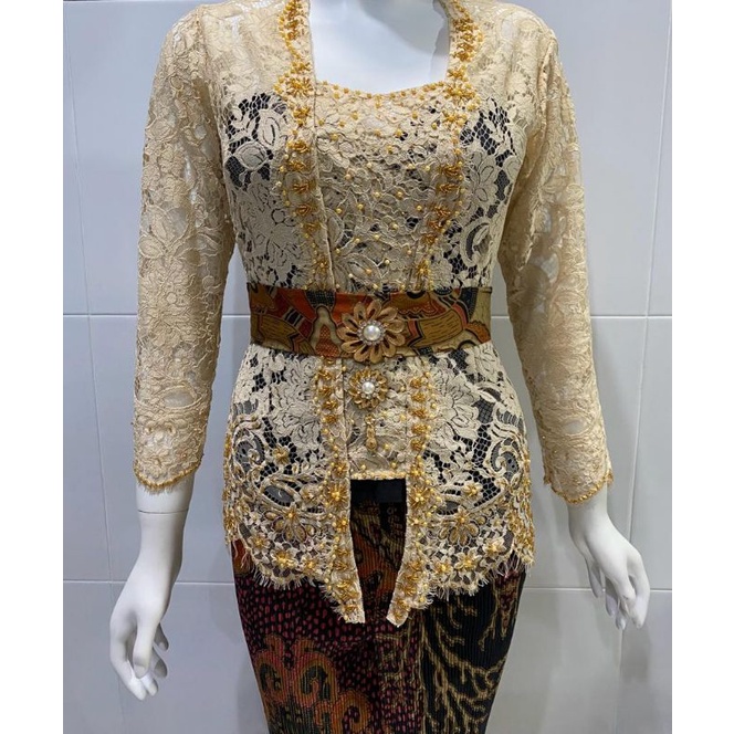 KEBAYA BALI PAYET MUTIARA