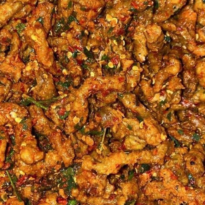

Langsung Kirim usus krispy 250 gram/usus krispy pedas daun jeruk*