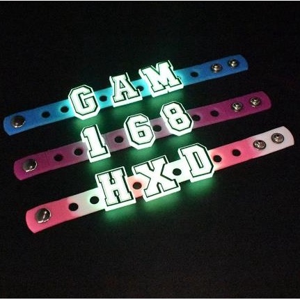 Charms Jibbitz Crocs Huruf Dan Angka Pin Sandal Glow In The Dark