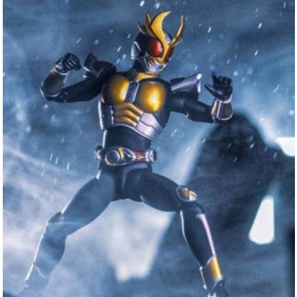 (COD)KOLEKSI/PAJANGAN SHF Figuarts Kamen Rider Agito Ground Form figure