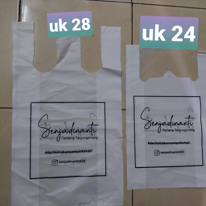 

KANTONG BELANJA KANTONG SINGLET UKURAN 24X40 KANTONG RESTORAN CAKE