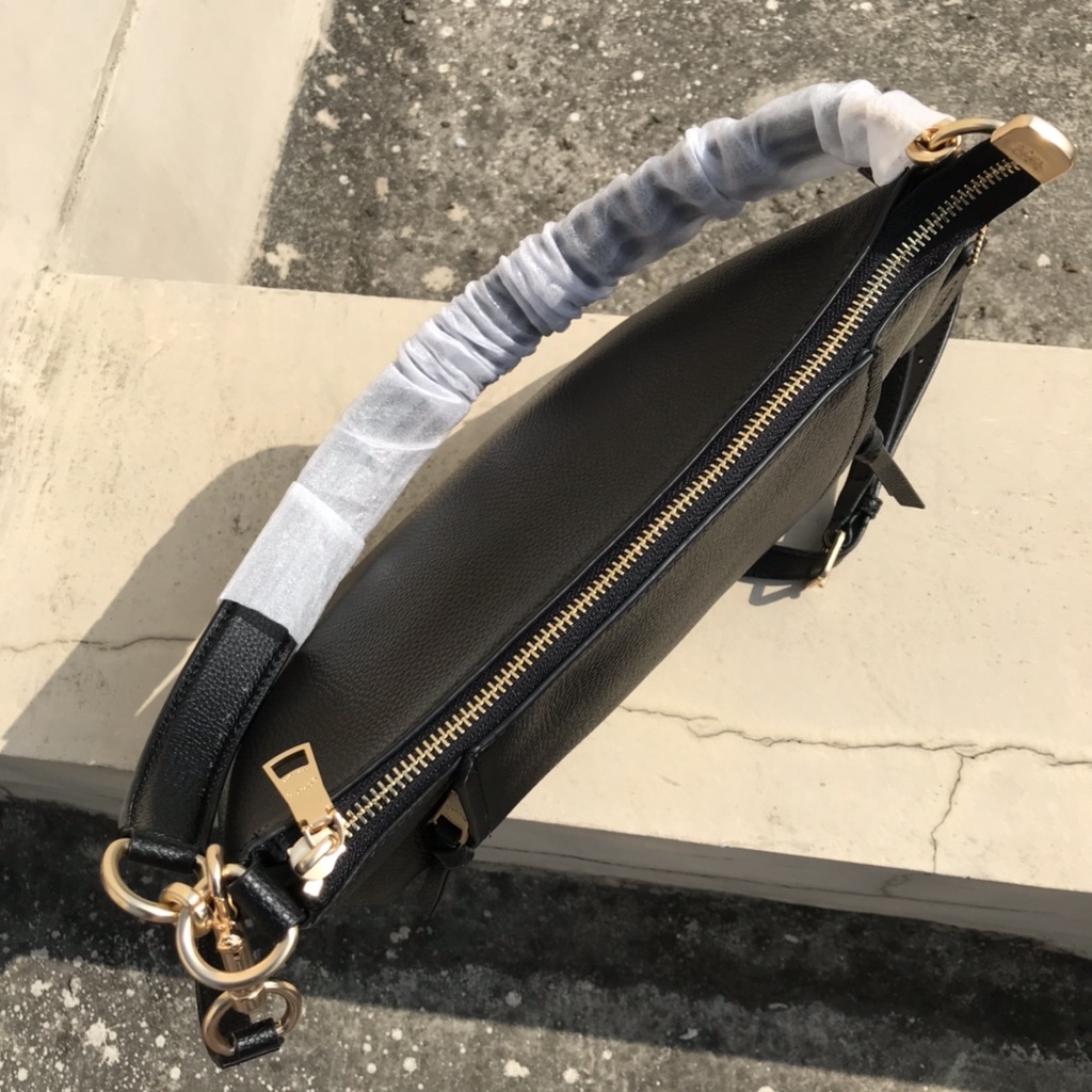 [Instant/Same Day]1597  1600  Coach Small Marlon Shoulder Bag In Signature Canvas  djb