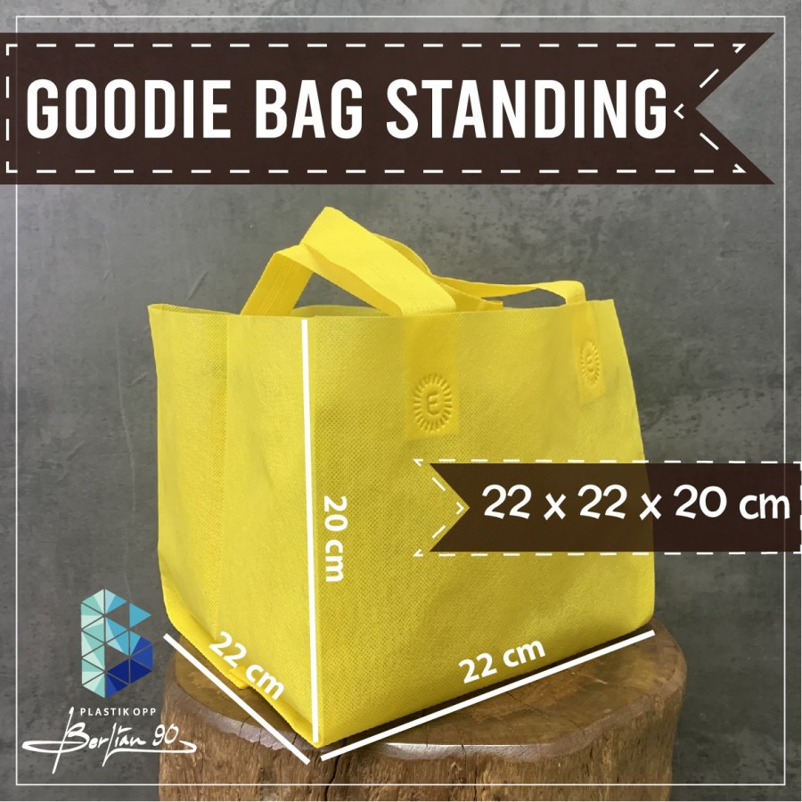 

Goodie Bag Handle uk 22x22x20 cm Isi 12 Pcs Tebal termurah