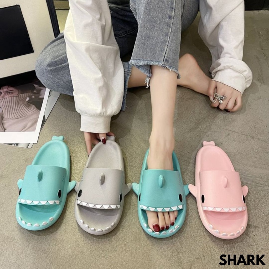 SANDAL WANITA MODEL HIU KEKINIAN TRENDY NYAMAN PRAKTIS UNYU BAHAN RUBBER IMPORT SHARK