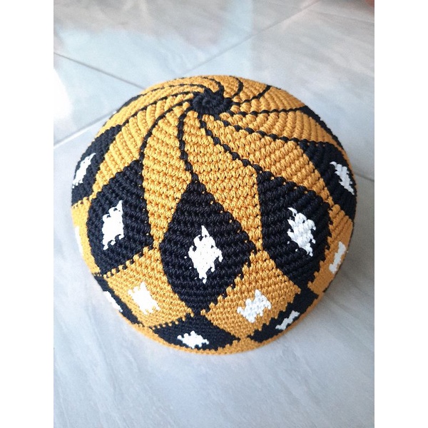 PECI RAJUT YAMAN MOTIF BERLIAN WARNA GOLD