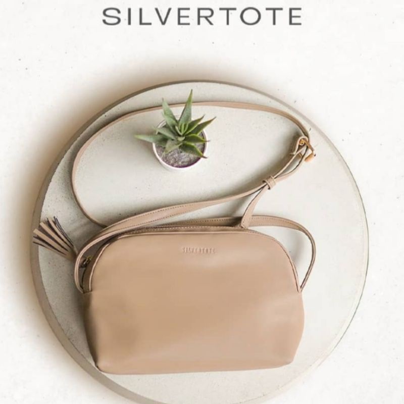 Tas Selempang Wanita Silvertote Zarah Cappucino