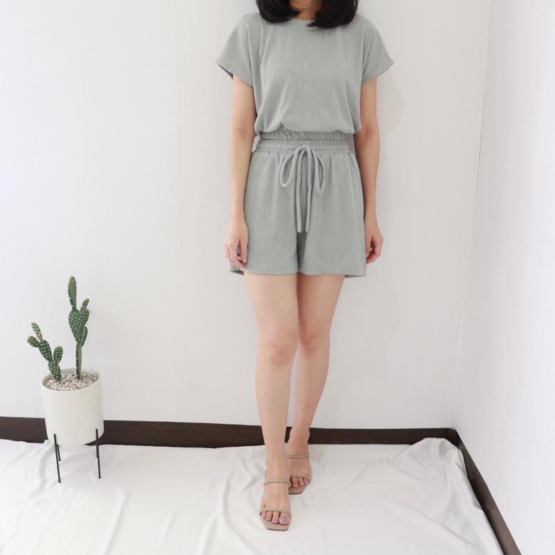 PRODUK- GIDEON KNIT SET .