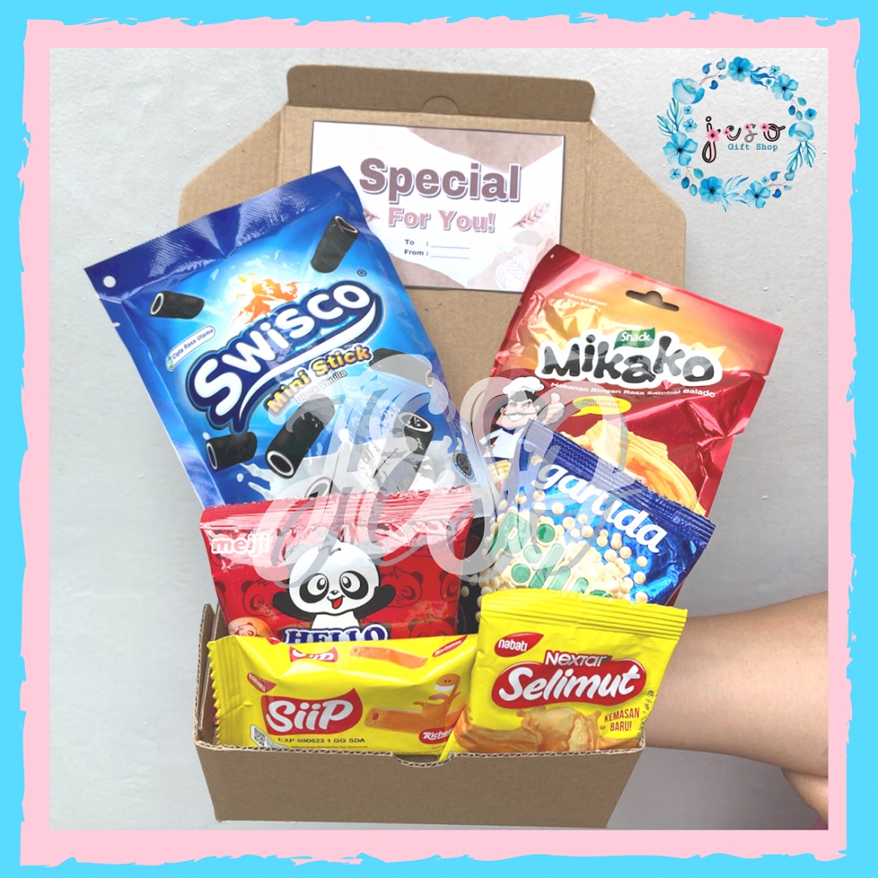 

JESO Mini Snack Box Set Hampers / Snack Ulang Tahun / Gift Box / Hadiah Anniversary / Kado Unik / Hadiah Wisuda / Hadiah Natal / Tanda Sayang / Merry Christmas / Birthday / Semprotulation / Hari Ibu / Anniv / Congraduation / Graduation