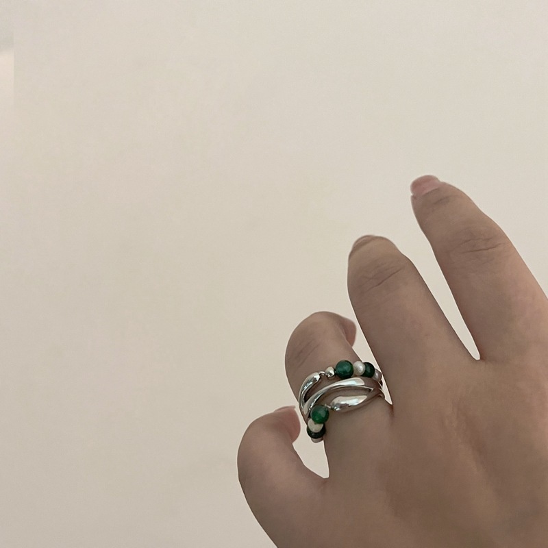 Manik-manik Hijau Multi-layer Cincin Terbuka Aksesoris Kepribadian Retro Mewah Ringan