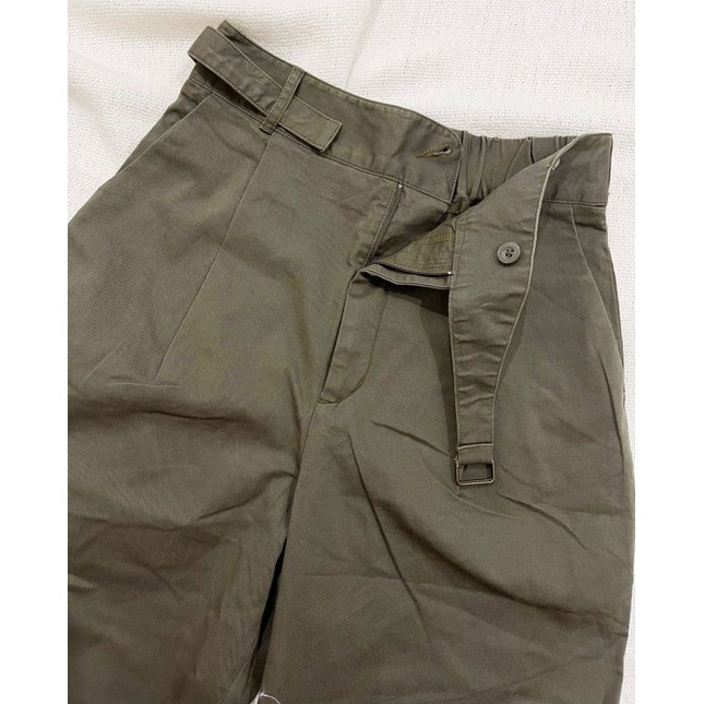 GU belted denim pants