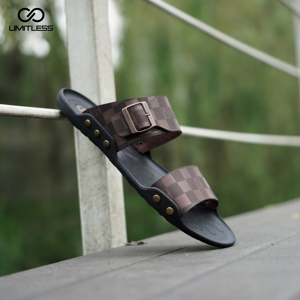 Sandal Selop Premium Casual Fashionable Sendal Slop Cowok Kekinian Ringan Sandal Slip On Pria Terbaru