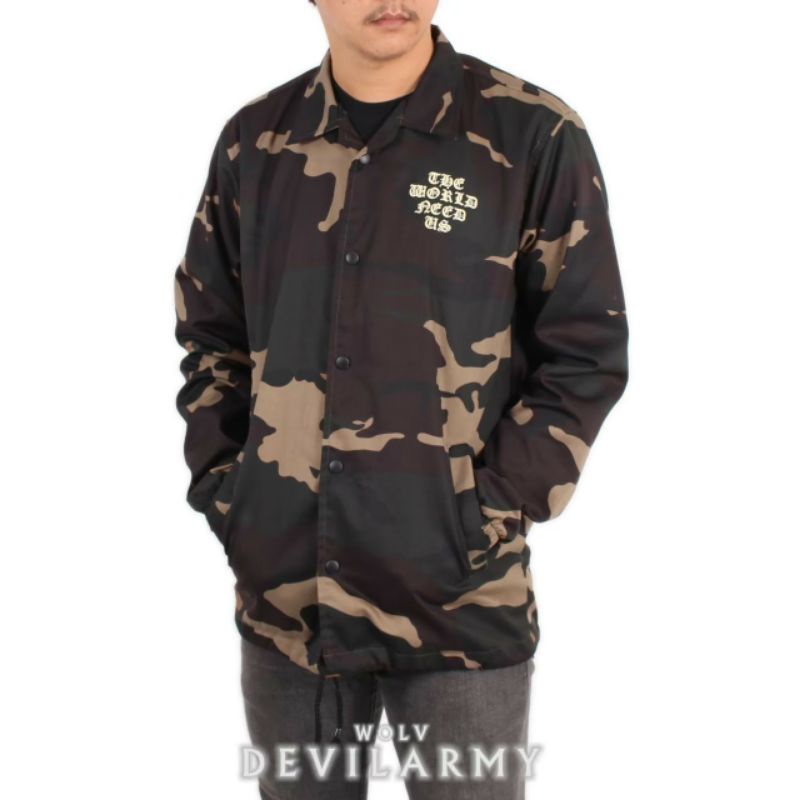 Jaket Coach Wolv Army Premium