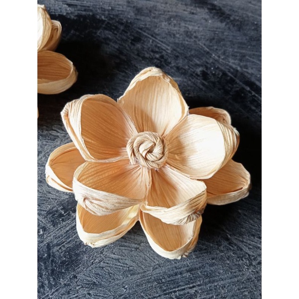 bunga klobot jagung hiasan mahar