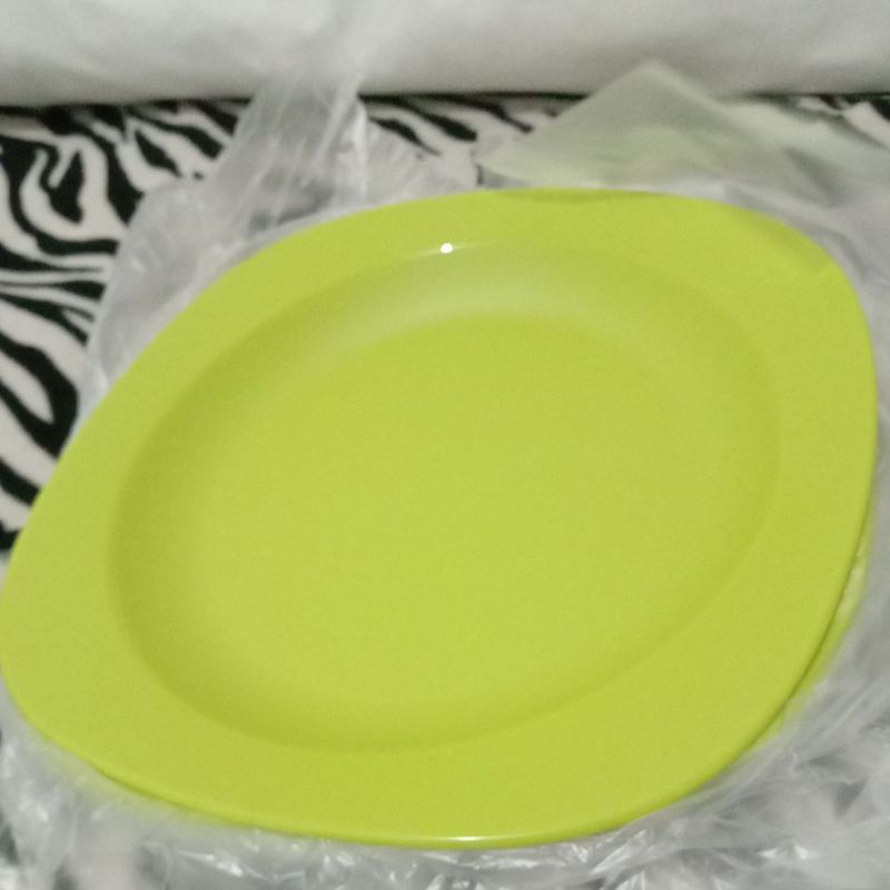 Tupperware blossom Plate warna hijau 4pcs
