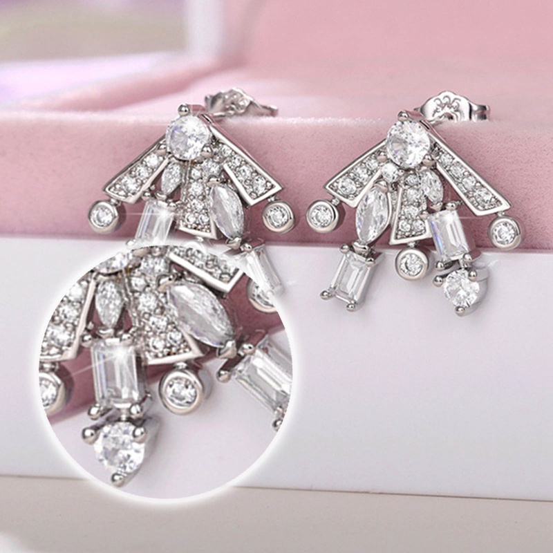 Fancyqube Modern Berbentuk Kipas Stud Anting-Anting Wanita Mewah Inlay Sparkling Cubic Zirconia Kristal Pengantin Pernikahan Anting Perhiasan Fashion