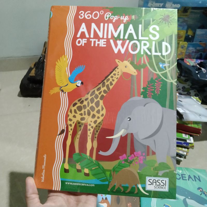 360⁰ pop up animals of the world