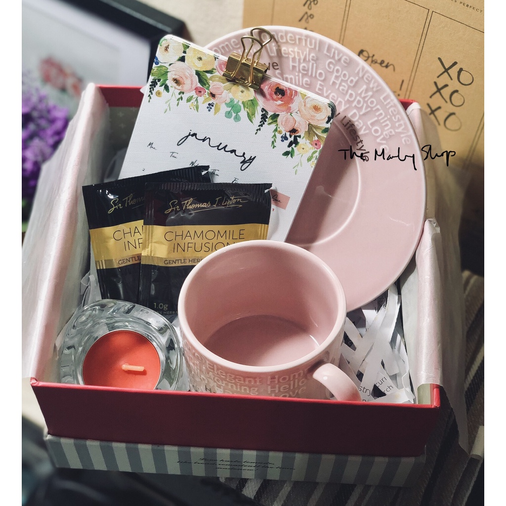 

Merry Christmas Hampers - Christmas Box Gifts - Holiday Hampers 02