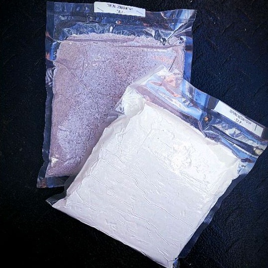 

TEPUNG PULUT - HITAM & PUTIH - 500 GRAM - GLUTINOUS RICE FLOUR