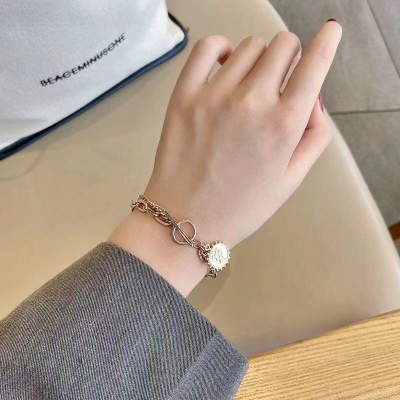 Gelang aesthetic retro