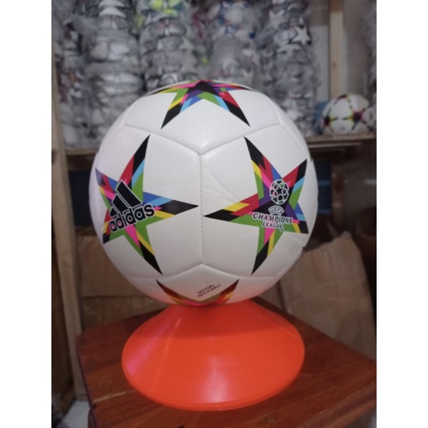 BOLA SEPAK ADIDAS UEFA CHAMPIONS LEAGUE