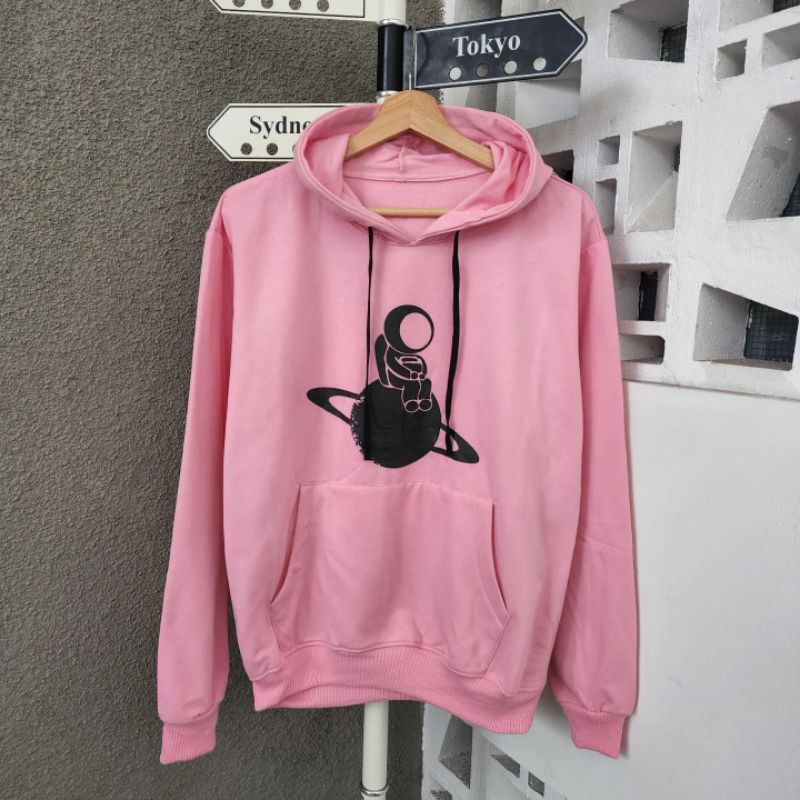 lonely astronot hodie