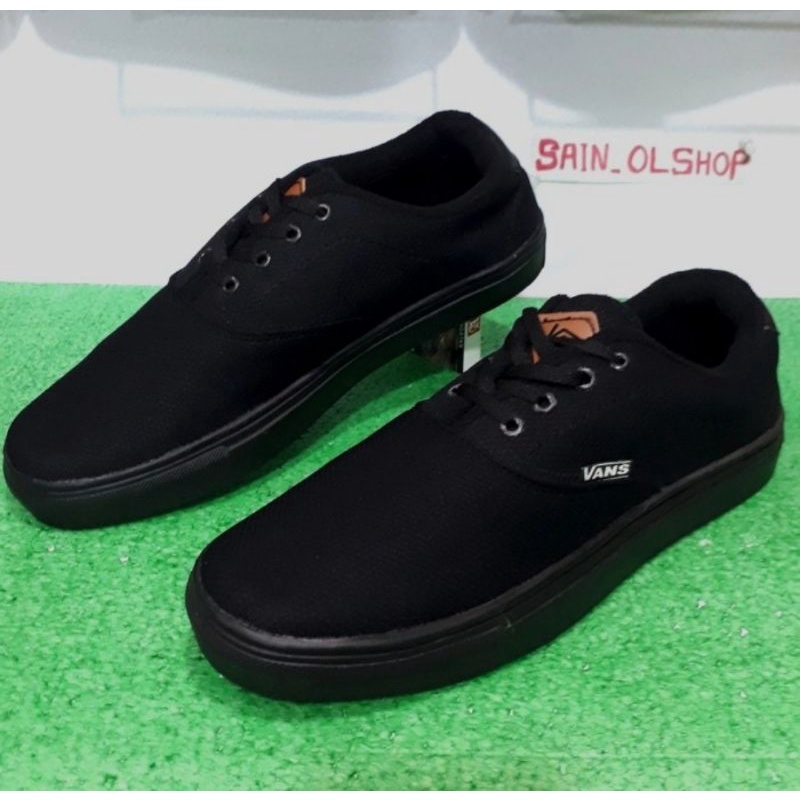 Sepatu snaekers Vans Hitam polos Sepatu Hitam polos tali