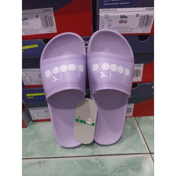DIADORA Sendal Wanita Ungu