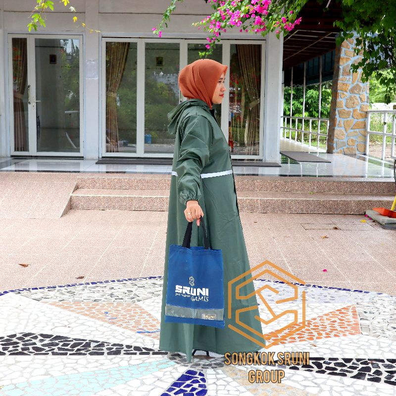 JAS HUJAN GAMIS MUSLIMAH SYARI SRUNI PREMIUM RAINCOAT BAHAN PVC 025 TEBAL ELASTIS LENTUR KUAT TERLARIS MURAH ORIGINAL MANTEL MANTOL  JAS HUJAN WANITA MUSLIMAH BUKAN SCORPIO EXTRIM AXIO AKULA HCS