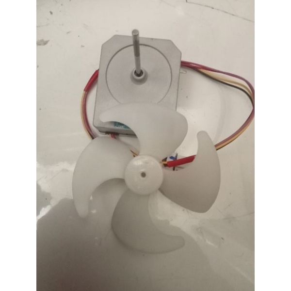 fan motor kulkas Samsung, LG,satu set 2pintu kabel 4  DC 13V RDD056X09 satu set fan+baling baling