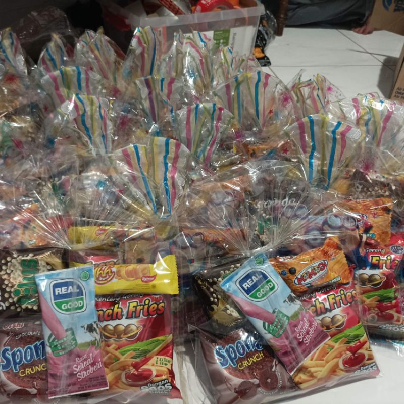 

Paket Snack Ultah 7000