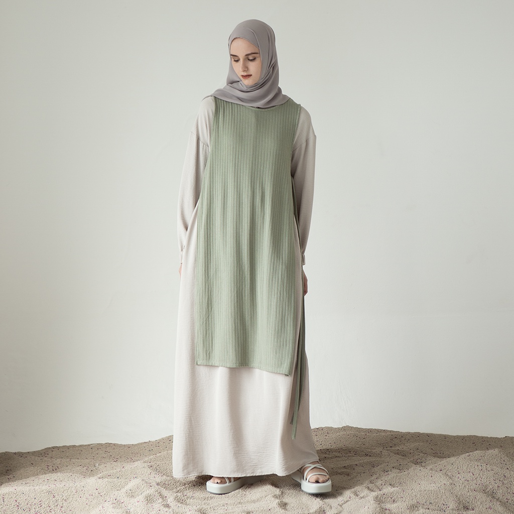 Arsyana by Aska Label - Apron fashion wanita outerwear knit rajut korean style warna coksu sand, dusty blue, dan hijau pistachio