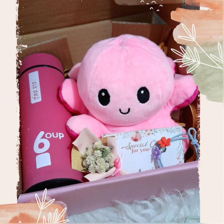

Z(1I➸) d1) Hampers Boneka Gurita Octopus Reversible dan Botol Minum Kaca / Kado Ulang Tahun Anak Sahabat Pacar / Kado Wisuda / Hadiah Anniversary / Kado Persahabatan / Kado Pacar / Birthday Gift Box / Hampers Ulang Tahun amanah