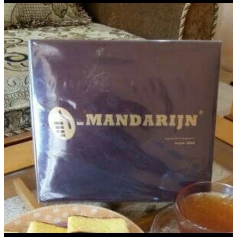 

Kue Lapis Mandarin Solo Orion Biasa Besar - oleh2 khas Solo