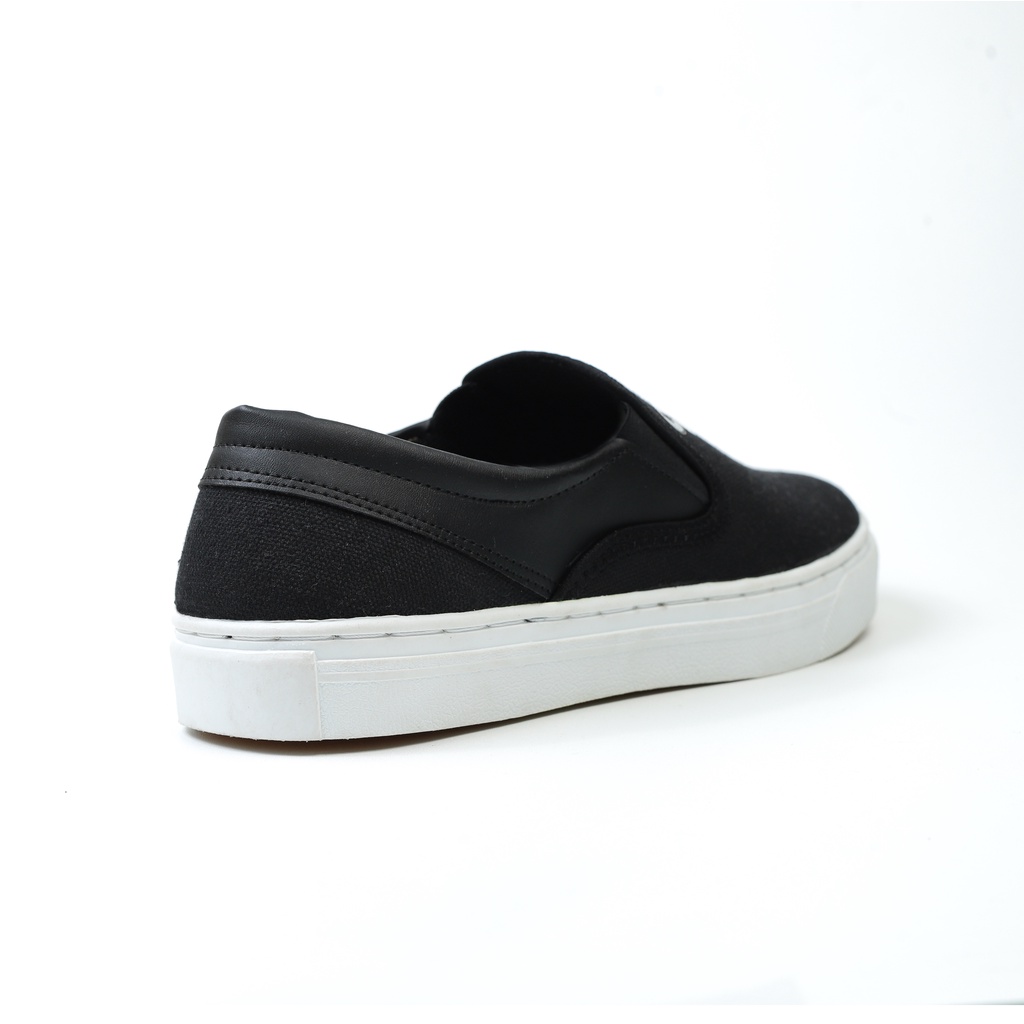 Sepatu Sneakers Pria Casual OnarStreet Slip On Kanvas ORIGINAL