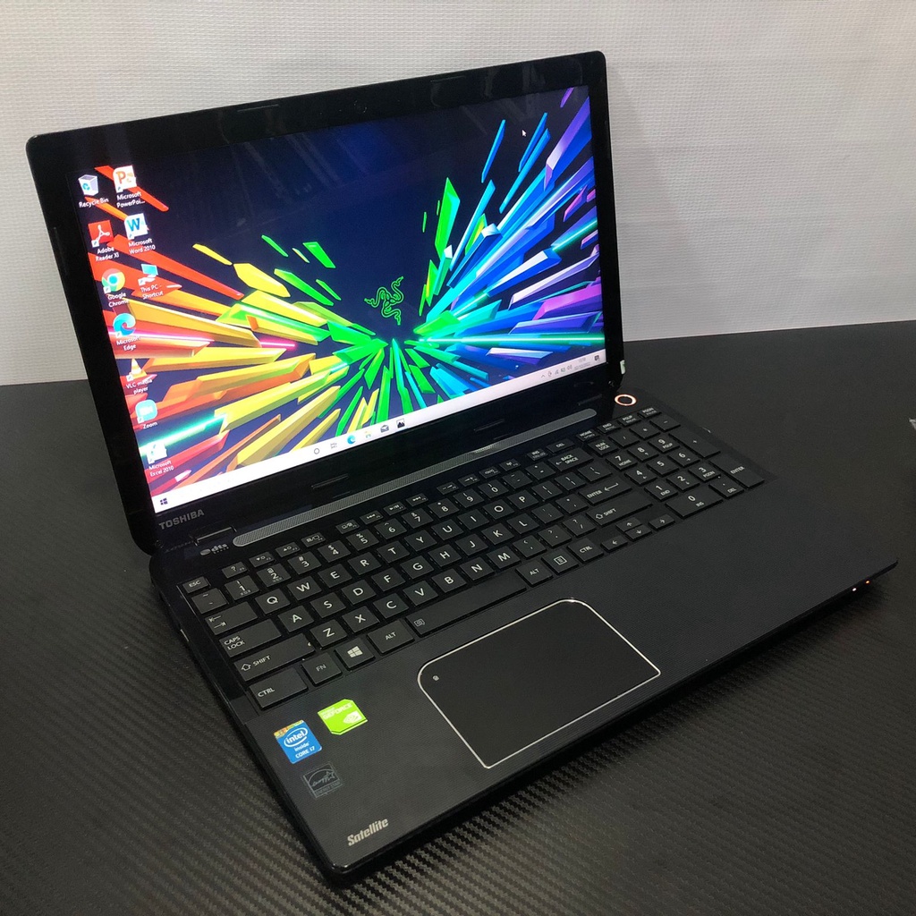Laptop Toshiba L50-A  Intel Core i7 gen 4 ram 8gb SSD 180gb Dual VGA Nvidia Geforce-OS Windows 10