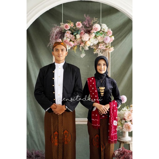 [1 Set, HT/HPD01C] Baju Prewedding / Baju Couple Adat Jawa - Solo, Truntum Garuda