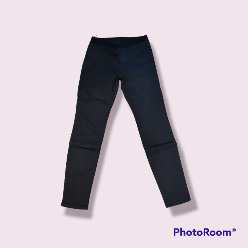 Preloved Uniqlo Pants Black