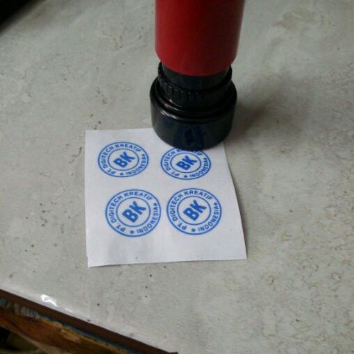 

Terlaris stempel otomatis 1 warna kecil Termurah