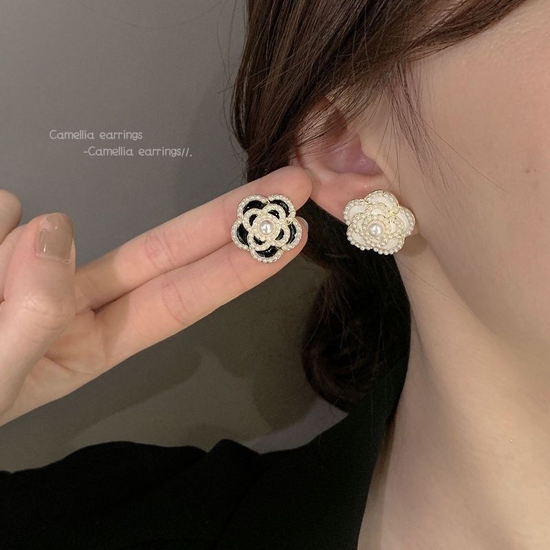 Mutiara Camellia Stud Earrings Wanita Anting Hitam Fashion925 Perak925Musim Gugur Dingin Earrings