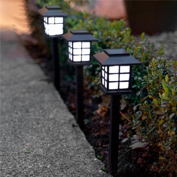 

Unik Lampu Taman Solar Panel Decoration Ground Plug Cold White Light -Black Berkualitas