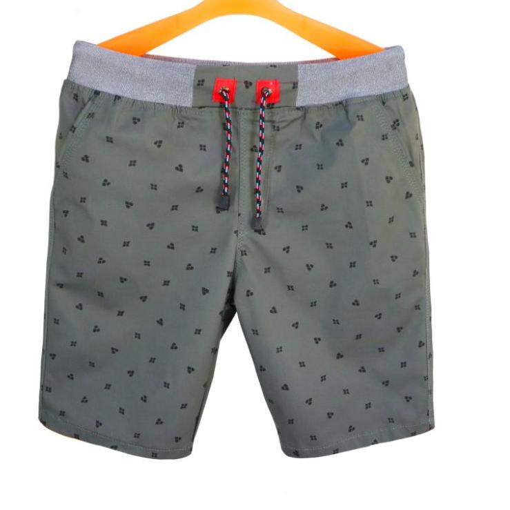 Menarik celana pendek pria motif 33-38