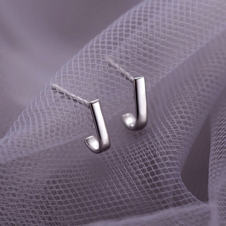 Versi Korea Dari Ins Anting Tusuk Simple Dan Kecil J-shaped Untuk Wanita COCOJEWELRY