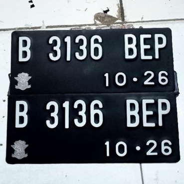 PLAT NOMOR MOTOR BAUT TANAM HITAM